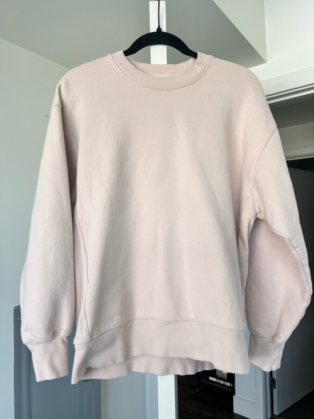 Aritzia Cozy Sweatfleece Boyfriend Crew Sweatshirt Pink Size Small